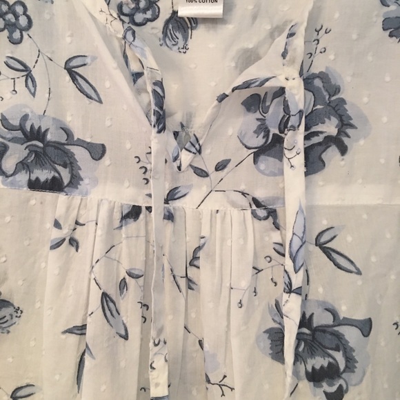 Top - Picture 2 of 3